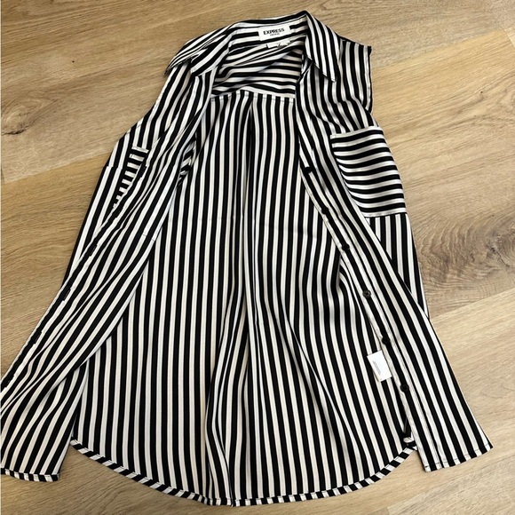 Express Slim Striped Sleeveless Top size XS - Picture 6 of 7